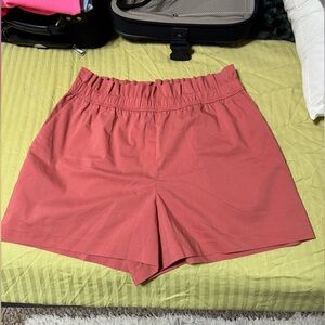 Express pink paper bag shorts, Size L